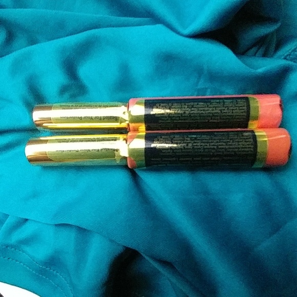 Lipsense bundle - Picture 3 of 3